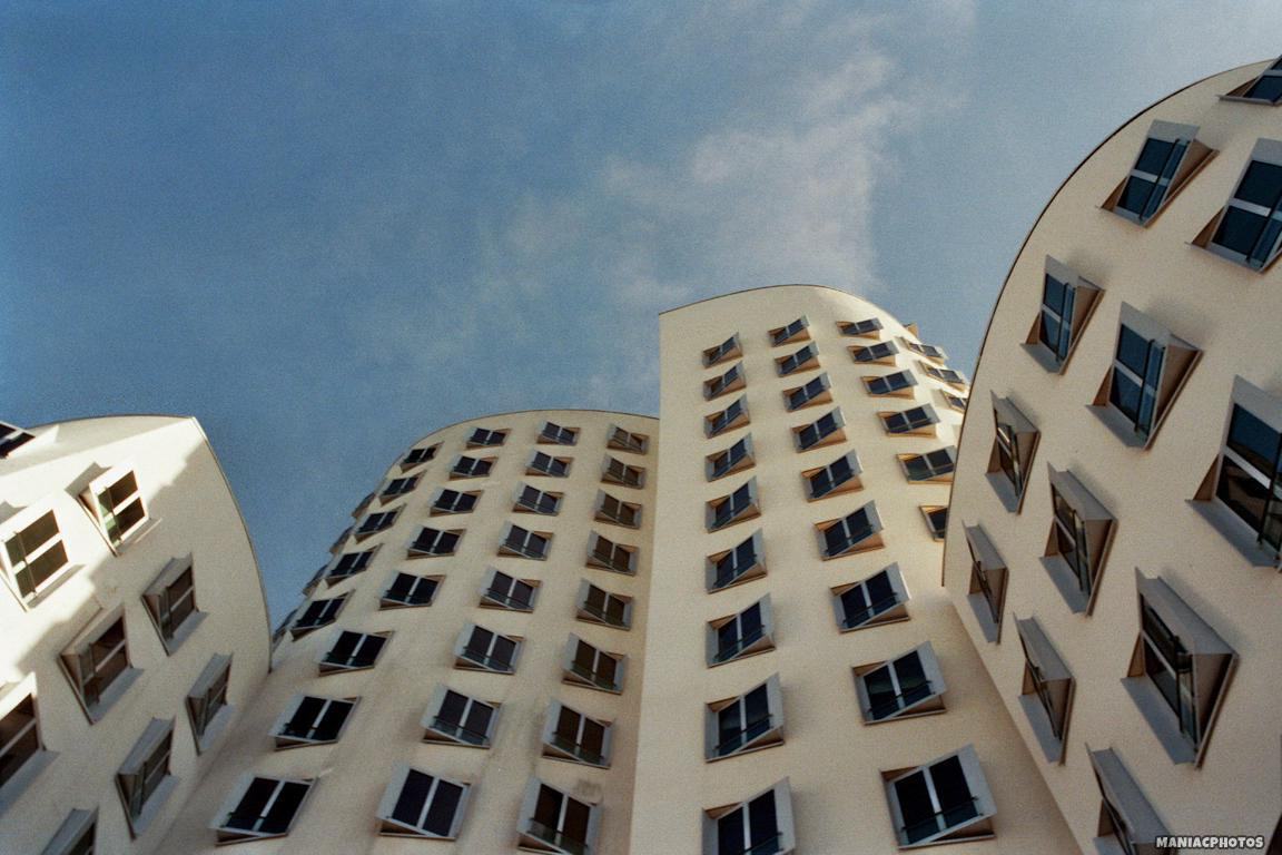 konica-fs-1-8